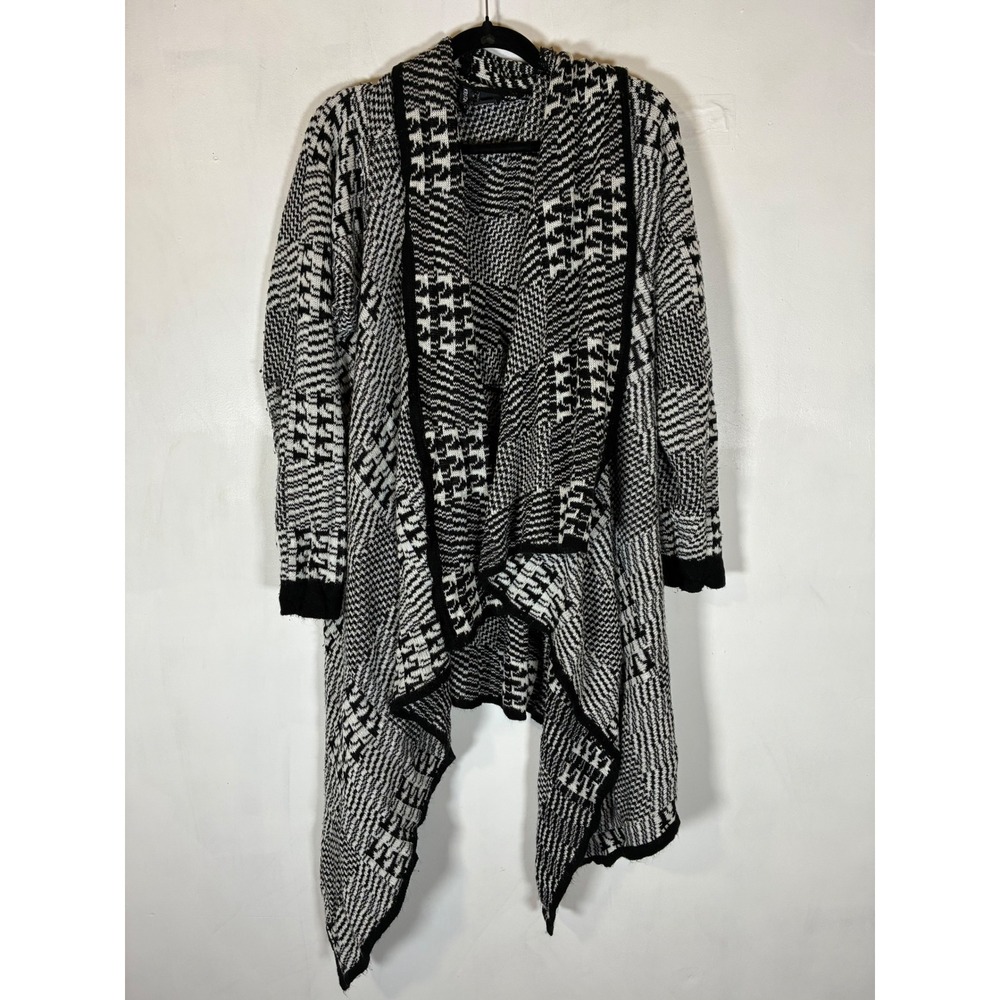Kristin Nicole 1X Black White Houndstooth Waterfall Open Front Cardigan